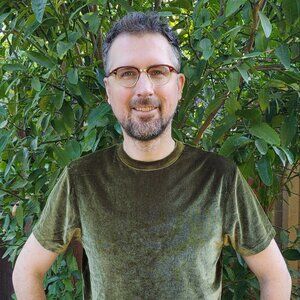 Asos short sleeve tshirt velour/velvet shiny metallic mossy forest dark green